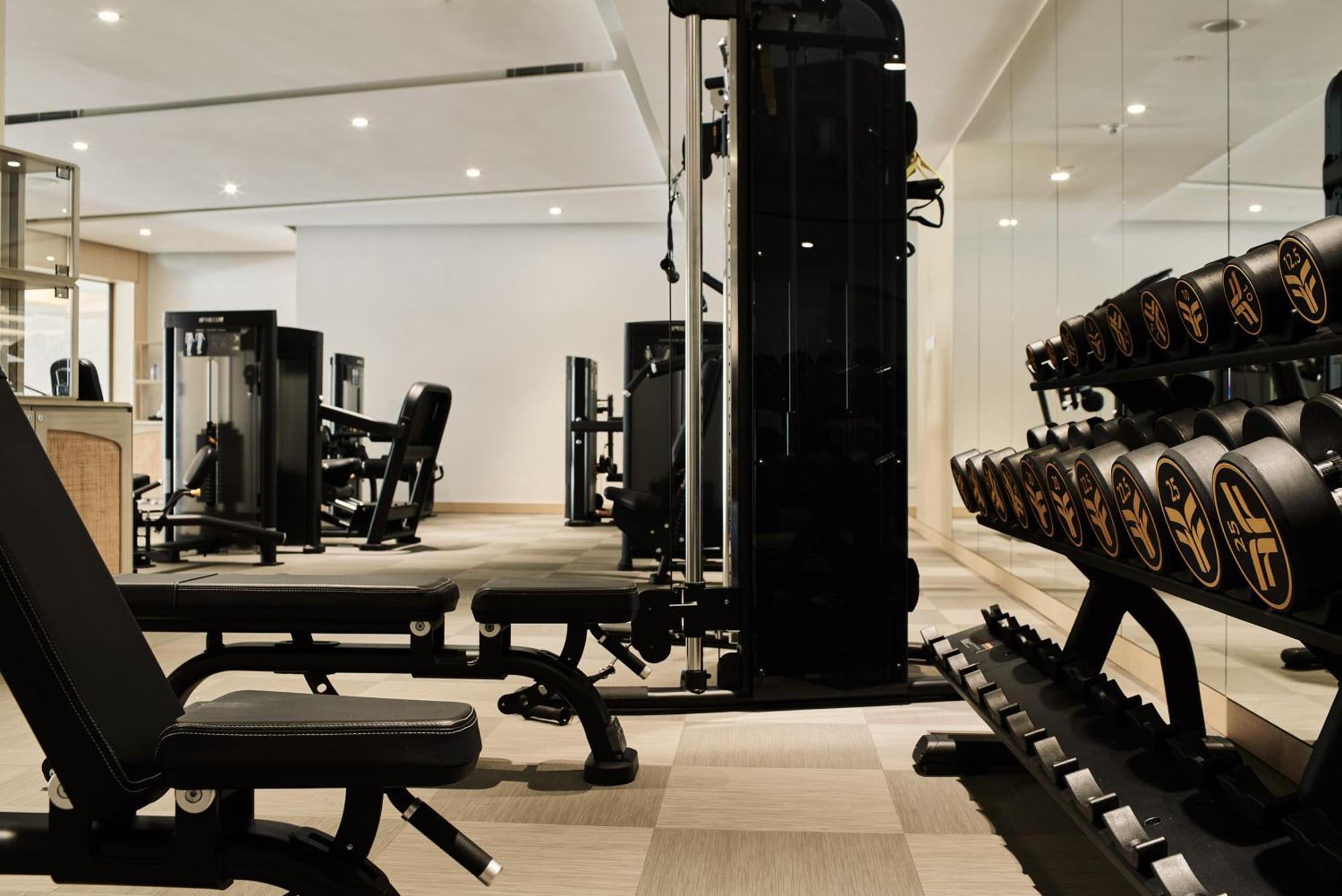 City Of Dreams Mediterranean - Integrated Resort, Casino & Entertainment Limassol Exterior photo The gym at The Dorchester
