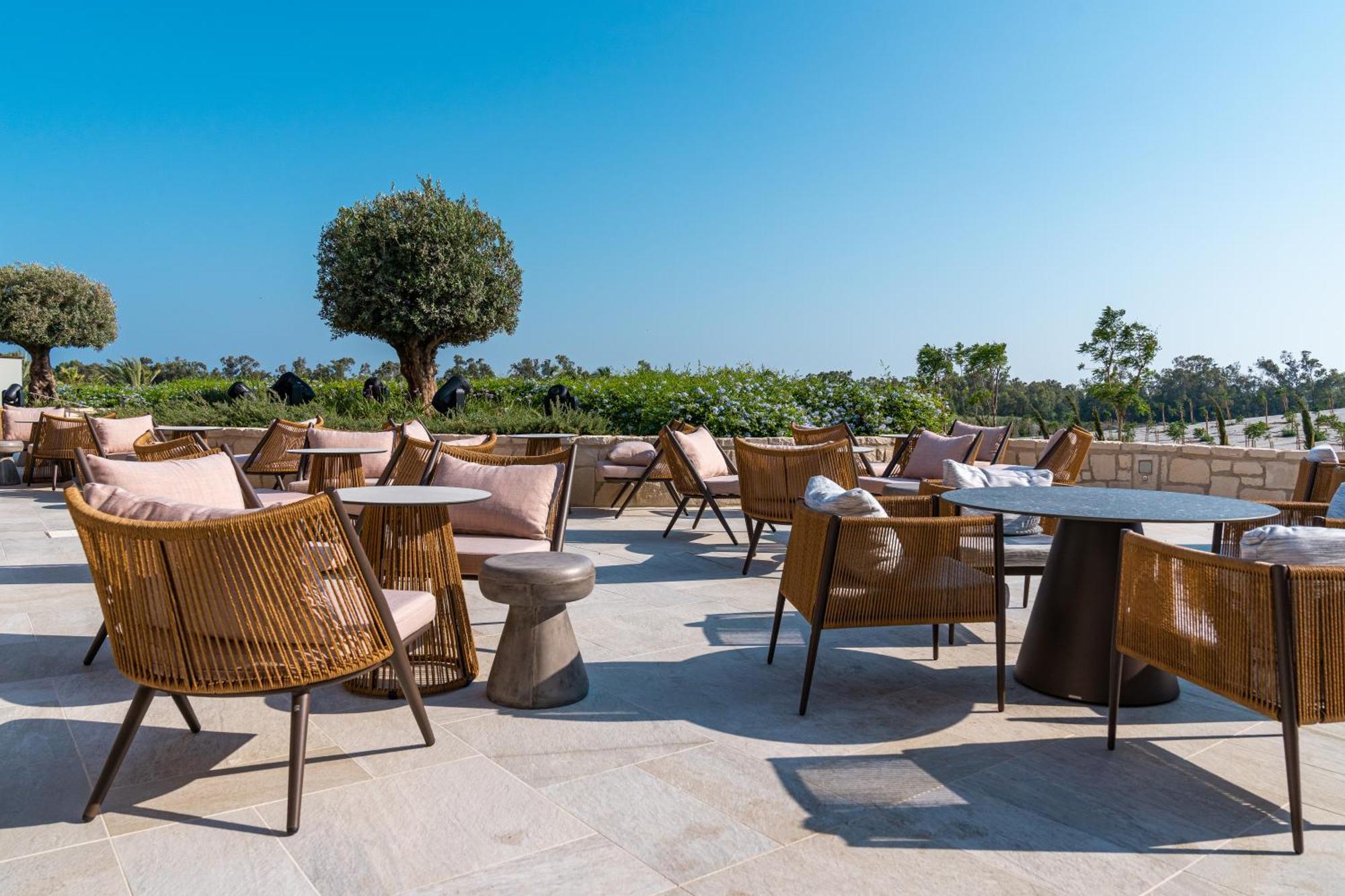 City Of Dreams Mediterranean - Integrated Resort, Casino & Entertainment Limassol Exterior photo The Terrace at the Westin Resort & Villas, Naos Beach Club