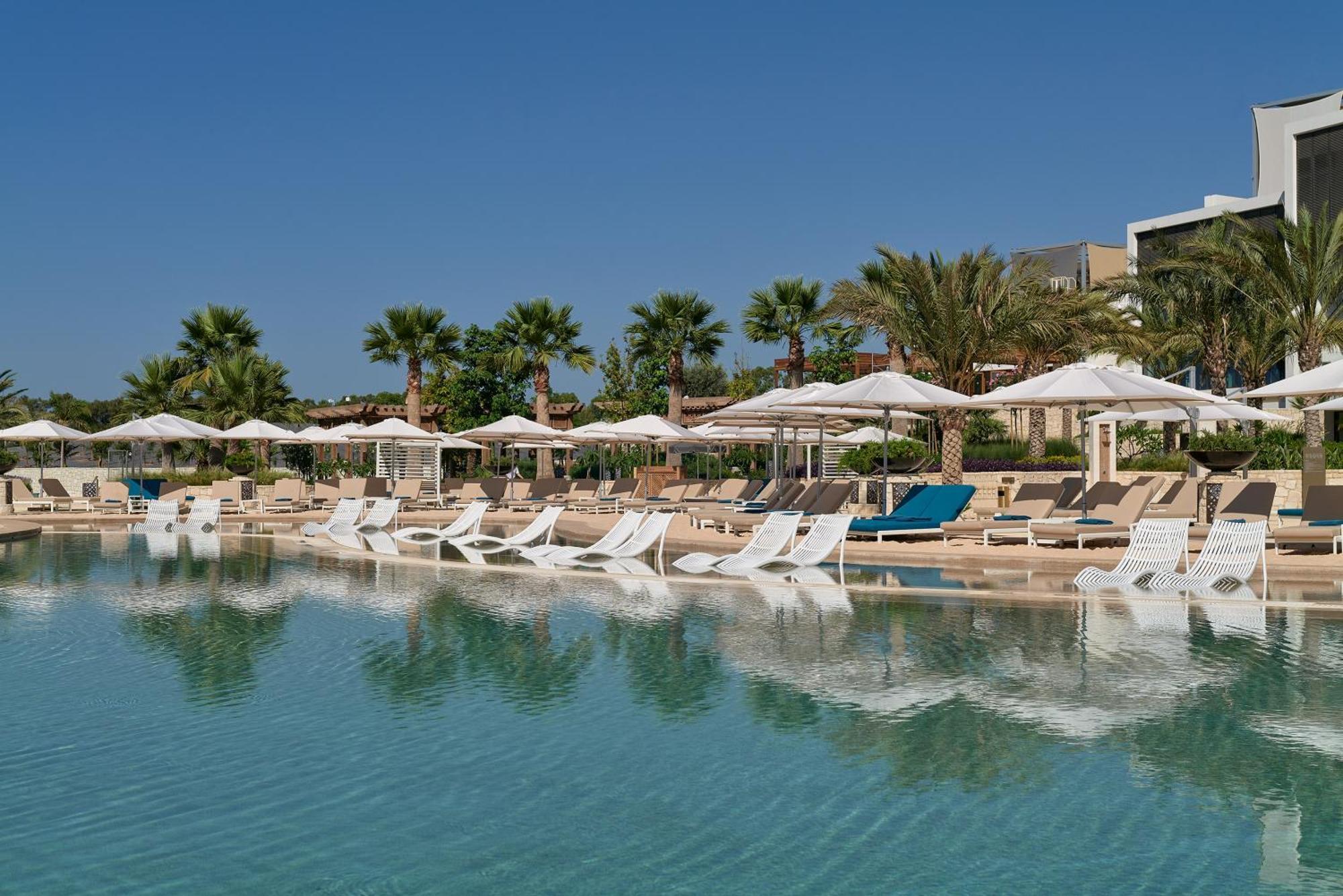 City Of Dreams Mediterranean - Integrated Resort, Casino & Entertainment Limassol Exterior photo The Cove Rotana Resort