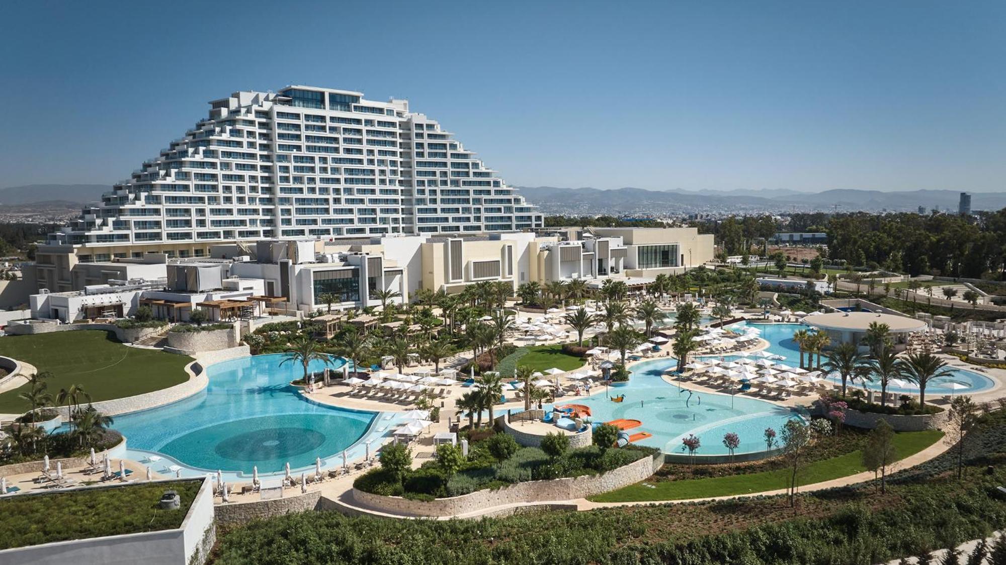 City Of Dreams Mediterranean - Integrated Resort, Casino & Entertainment Limassol Exterior photo The Atlantis Resort