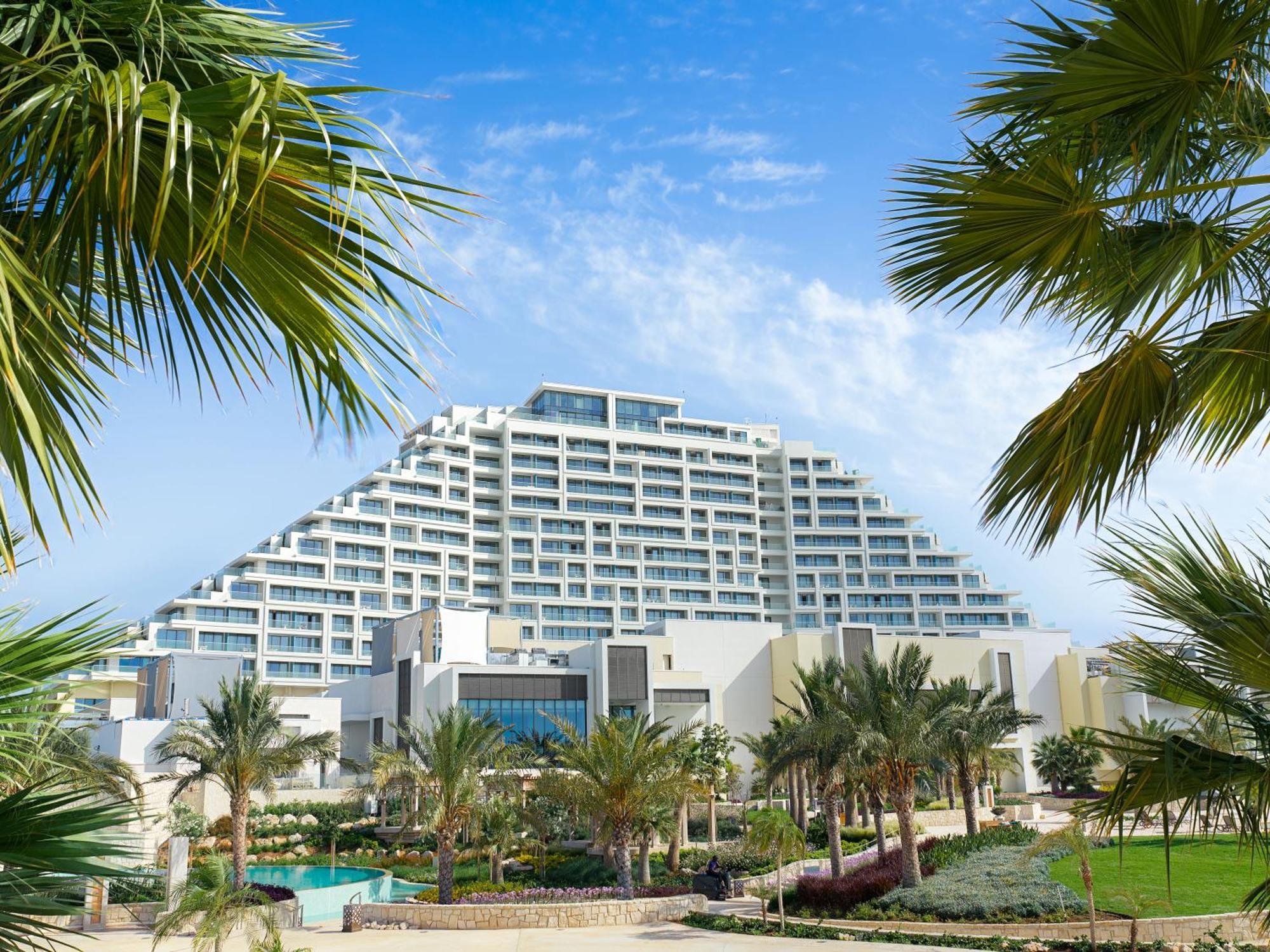City Of Dreams Mediterranean - Integrated Resort, Casino & Entertainment Limassol Exterior photo The St Regis Al Habtoor Palace
