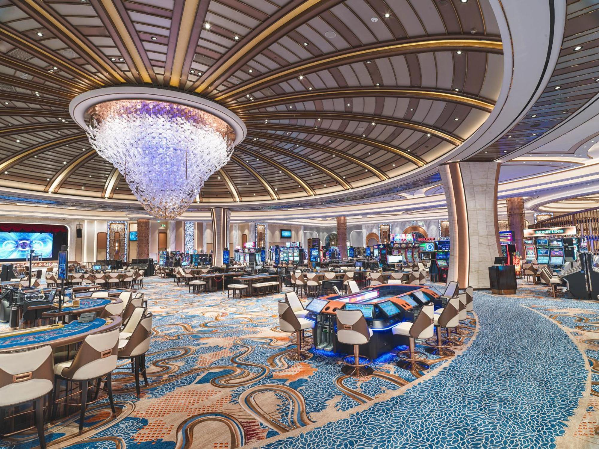 City Of Dreams Mediterranean - Integrated Resort, Casino & Entertainment Limassol Exterior photo The casino floor at Wynn Las Vegas